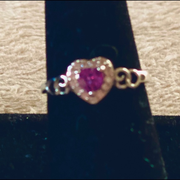 Beautiful Heart Rings Perfect for Someone Special - Picture 4 of 7